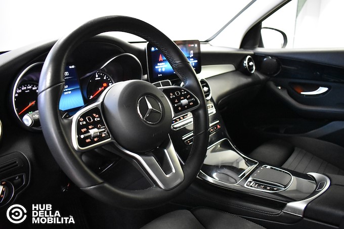 MERCEDES-BENZ GLC 220 d 4Matic Sport